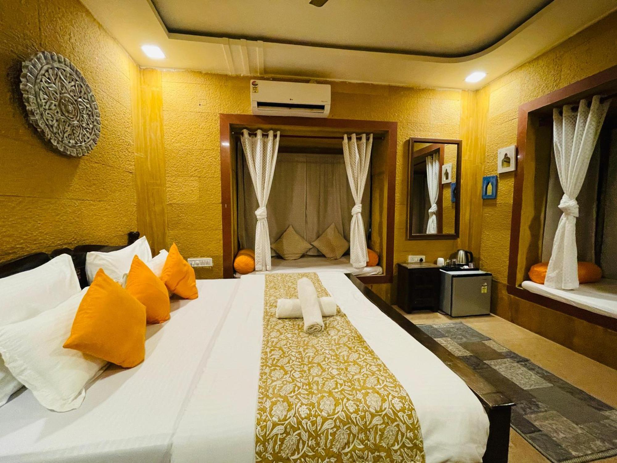 Hotel Meerana Jaisalmer Eksteriør bilde